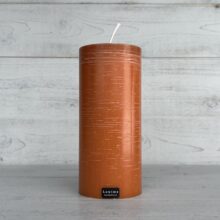 Blockljus cylinderljus 67mm nypon orange stearinljus spindelvavsljus Ljusfabriken Lowima